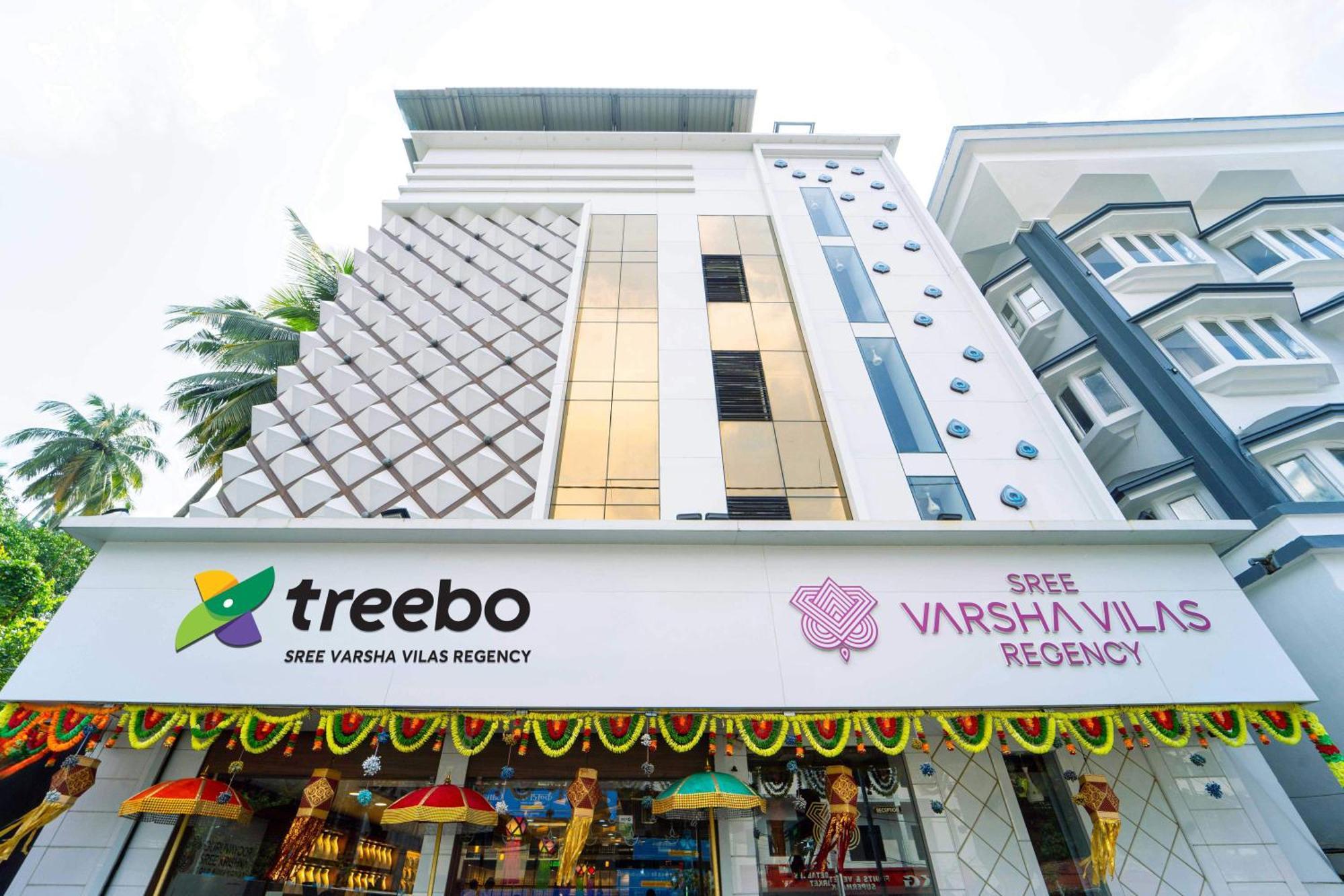 Treebo Sree Varshavilas Regency, 2 Mins From Guruvayoor Temple Guruvayur Exterior photo